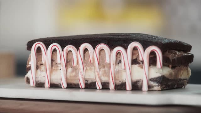 S02:E06 - Christmas Dinner at Giada's