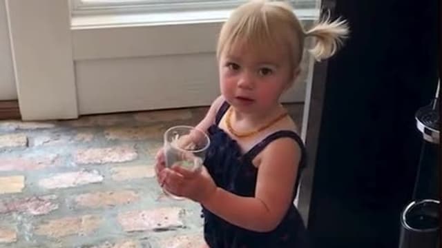 S01:E14 - Aches, Snakes, and Patty Cakes