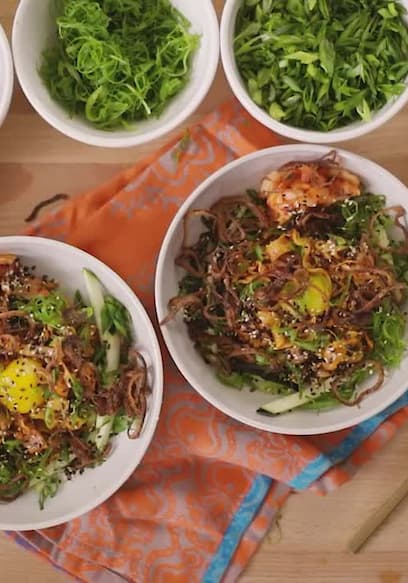 S01:E15 - Korean Dishes Taught by a Pro Chef Guest poster