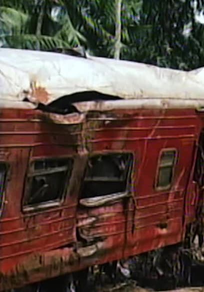 S01:E11 - Desastres en Carreteras Y Ferrocarriles poster
