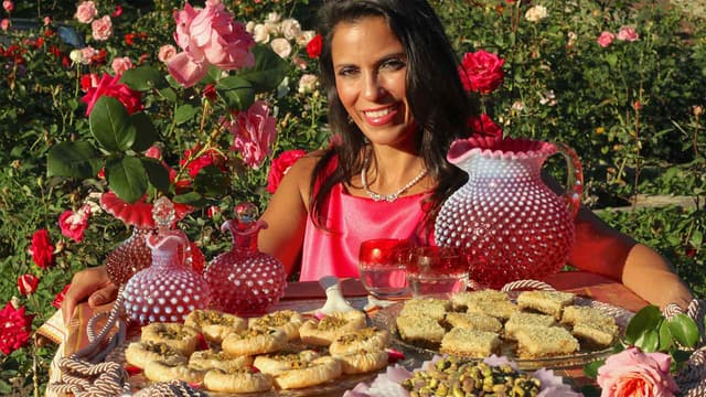 S01:E06 - Stop & Smell the Roses