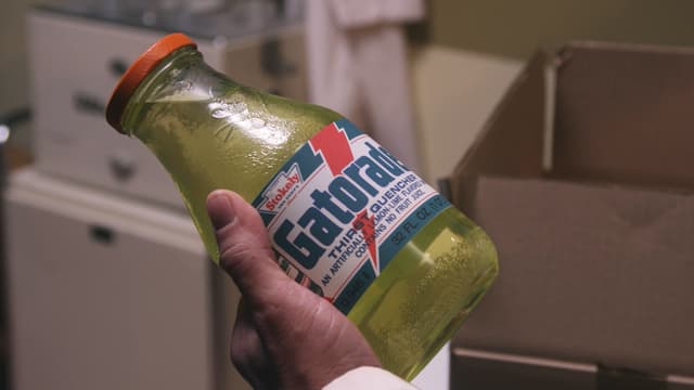 S04:E12 - Thirst Quenchers