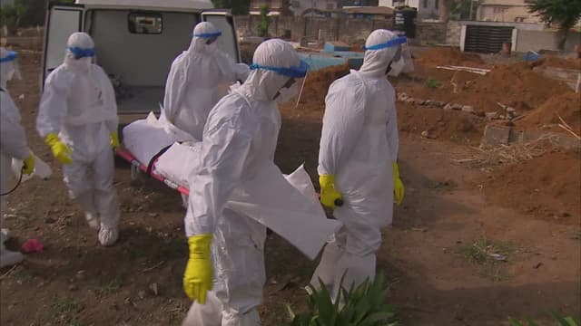 S01:E09 - Pandemics
