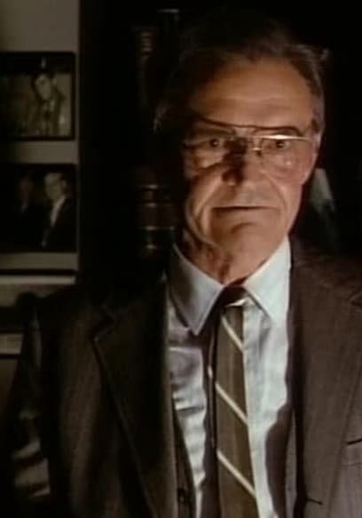 S02:E01 - The Senator, The Movie Star and The Mob poster