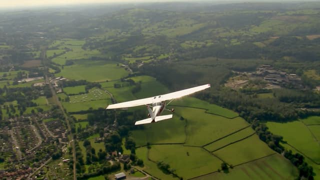 S01:E11 - United Kingdom - a Green and Pleasant Land