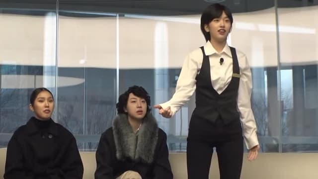 S02:E12 - Episode 12