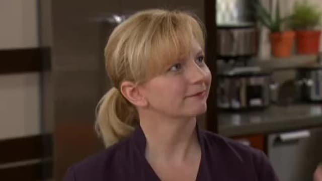 S11:E01 - Old-Fashioned Sunday Dinners