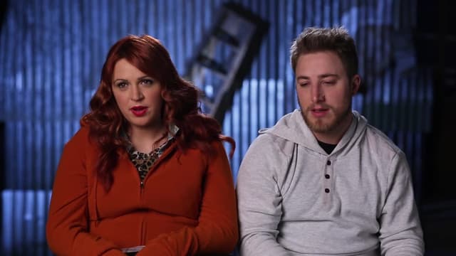 S09:E33 - Dining Room and Foyers Revealed