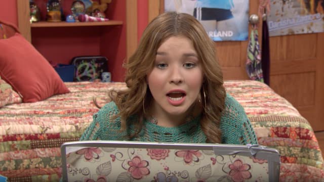 S02:E03 - Girl-Entine's Day With Boys