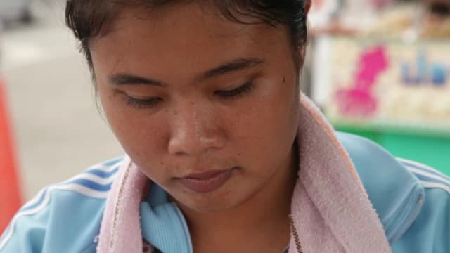 S01:E02 - An Endless City