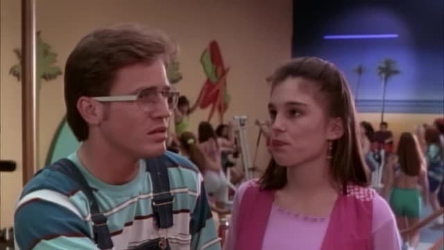 S01:E07 - Big Sisters