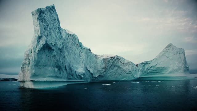 S01:E02 - Titanic's Lost Evidence