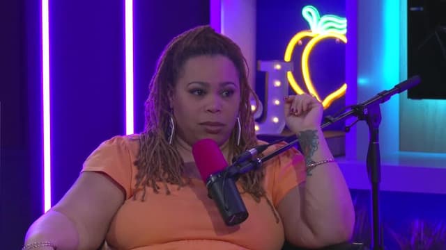 S01:E13 - Single Mom Song