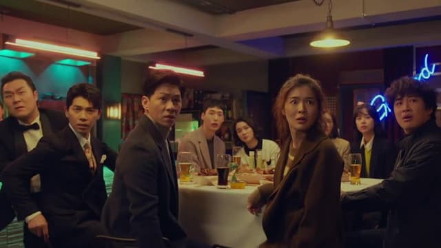 S01:E12 - Episode 12