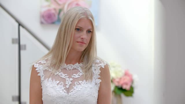 S01:E17 - Halina
