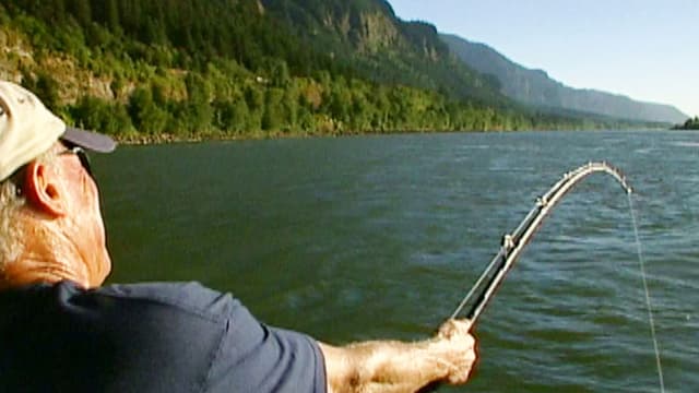 S01:E12 - Fighting River Monsters: Columbia River Gorge (Pt. 2)