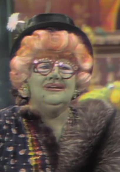 S01:E17 - Mommy Hoo Doo poster