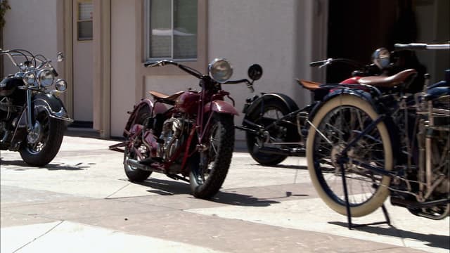 S02:E06 - Pawn to Ride