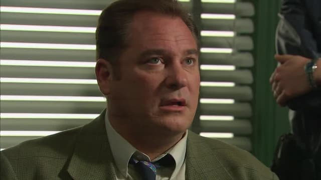 S11:E33 - The Right Thing