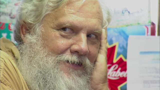 S03:E03 - What's in the Box?