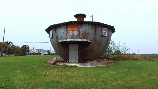 S01:E07 - The Kettle House