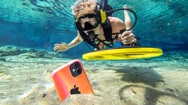 S01:E08 - I Spent a Week With Treasure Divers