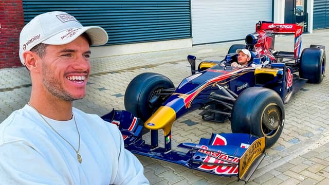 S01:E03 - I Bought a Real Formula 1 Car