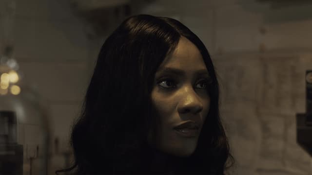 S01:E10 - An Old Flame, a New Name