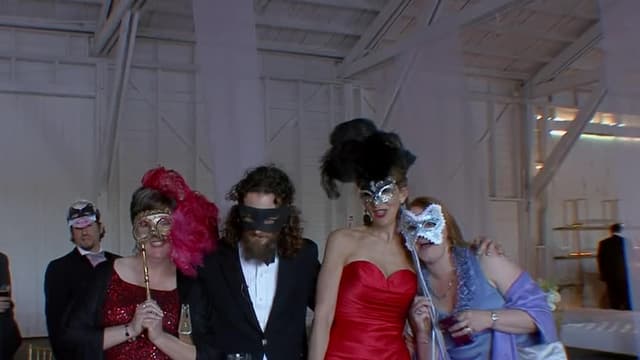 S08:E15 - Red She Said