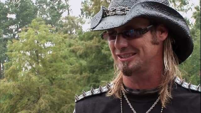 S02:E14 - Rattlesnake Combat