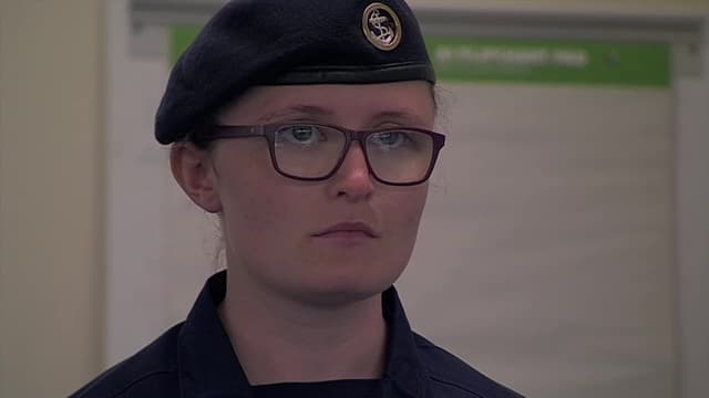 S01:E07 - Survival of the Fittest