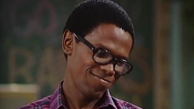 S01:E07 - The New Kid