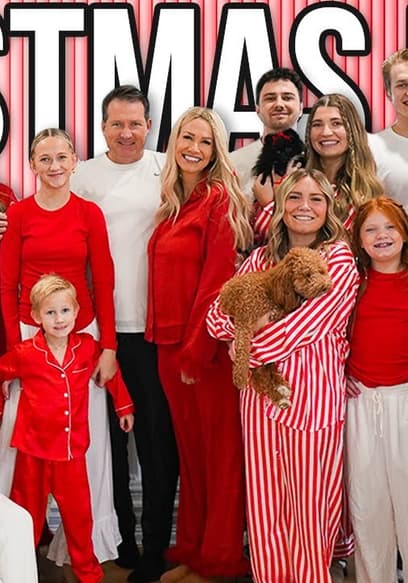 S03:E09 - Celebrating Christmas Day With 16 Kids poster