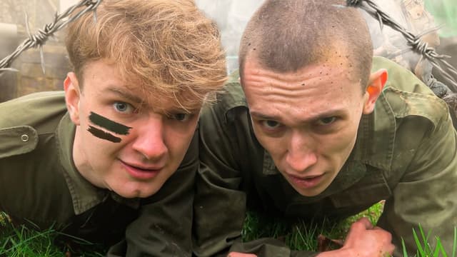 S03:E20 - Military Wipeout Course Challenge