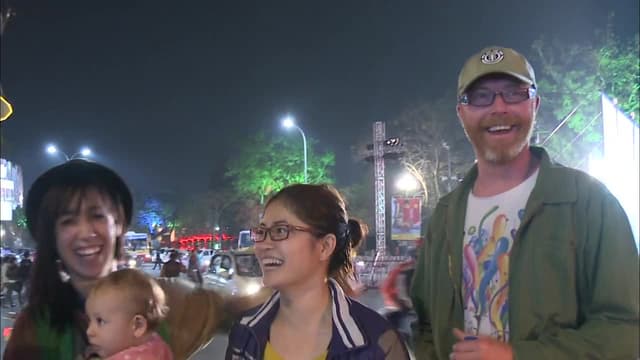 S12:E04 - Hanoi