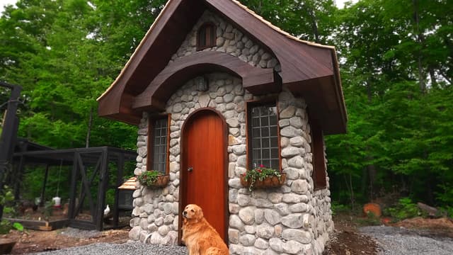 S01:E10 - Stone Coop: Building the Dream