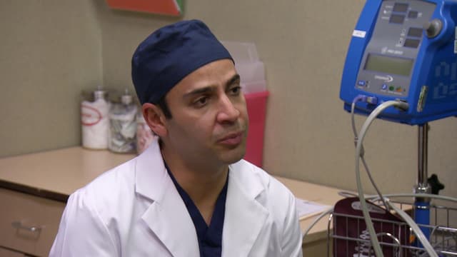 S06:E08 - March Madness