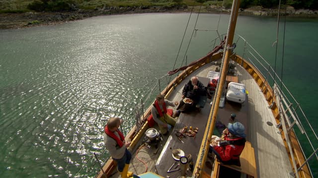 S04:E06 - Hebrides and Crinan Canal
