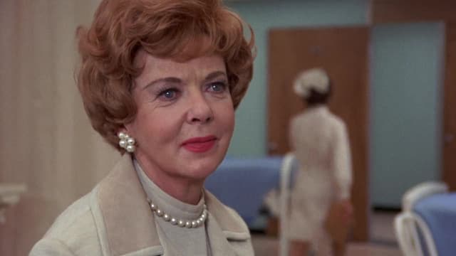 S02:E05 - The Chasers