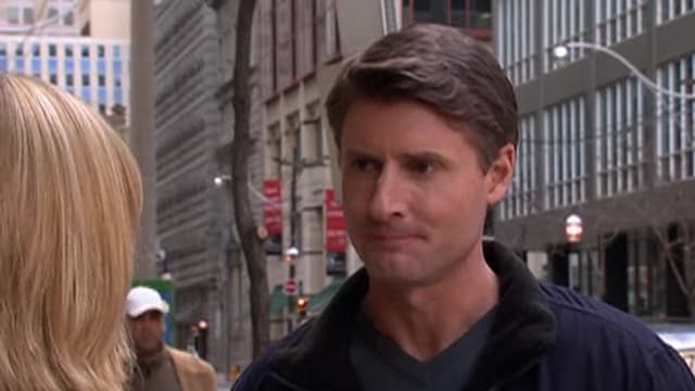 S04:E17 - Lights, Camera, Medicine