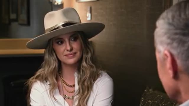 S02:E02 - Lainey Wilson
