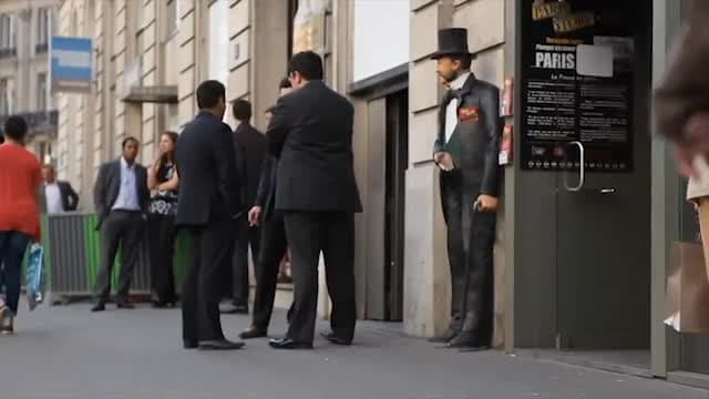 S01:E01 - Hong Kong, New York, Paris, Bangkok, Auckland, Berlin, Los Angeles