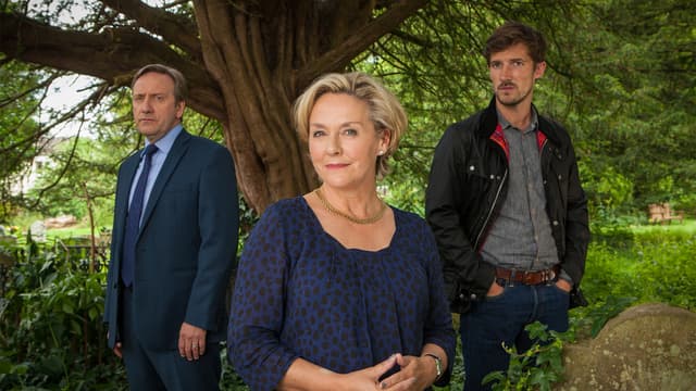 S17:E02 - Murder by Magic