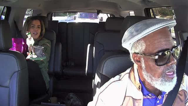 S02:E01 - Donald Mac Tries Stand-Up Comedy