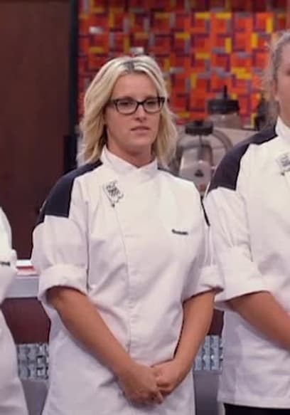 S11:E17 - 5 Chefs Compete (Pt. 1) poster