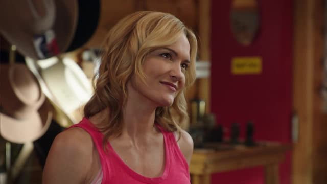 S08:E07 - Walk a Mile