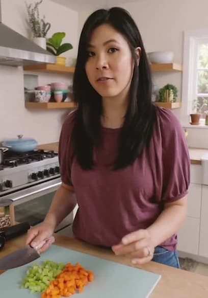 S01:E03 - Instant Pot Pasta Soup Recipe poster