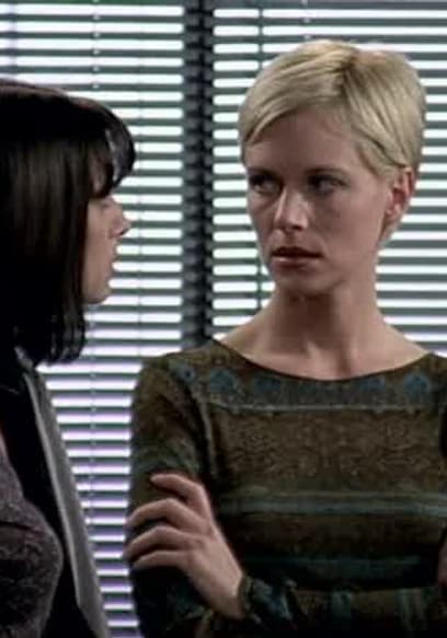 S01:E06 - Skin Deep poster