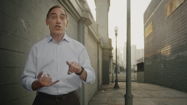 S01:E01 - The New Suspect