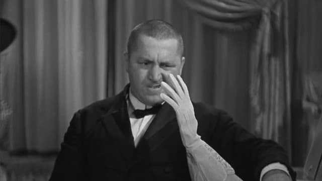 S01:E17 - Slippery Silks